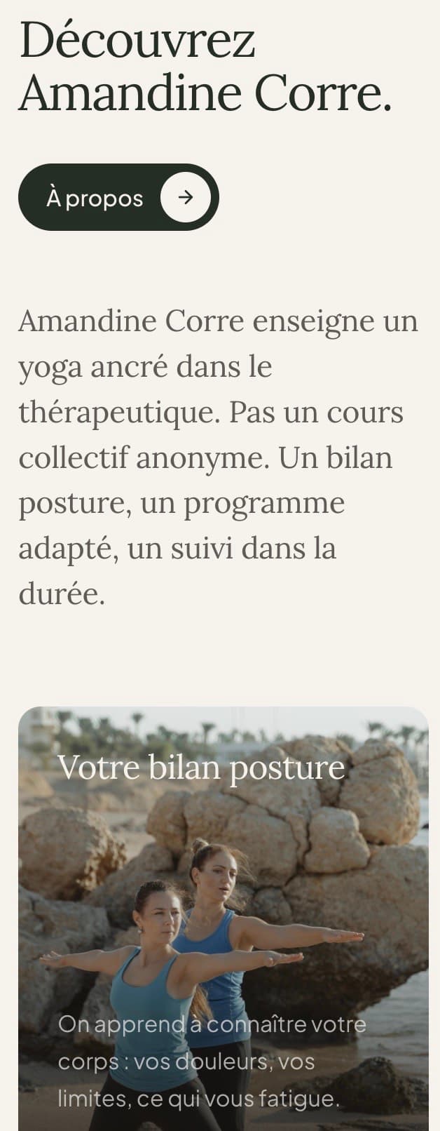 Site vitrine affiché sur mobile, parfaitement adapté à tous les écrans